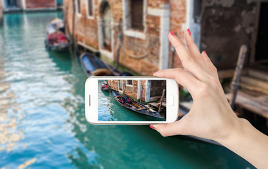 乒乓球球在对面可以触桌几次